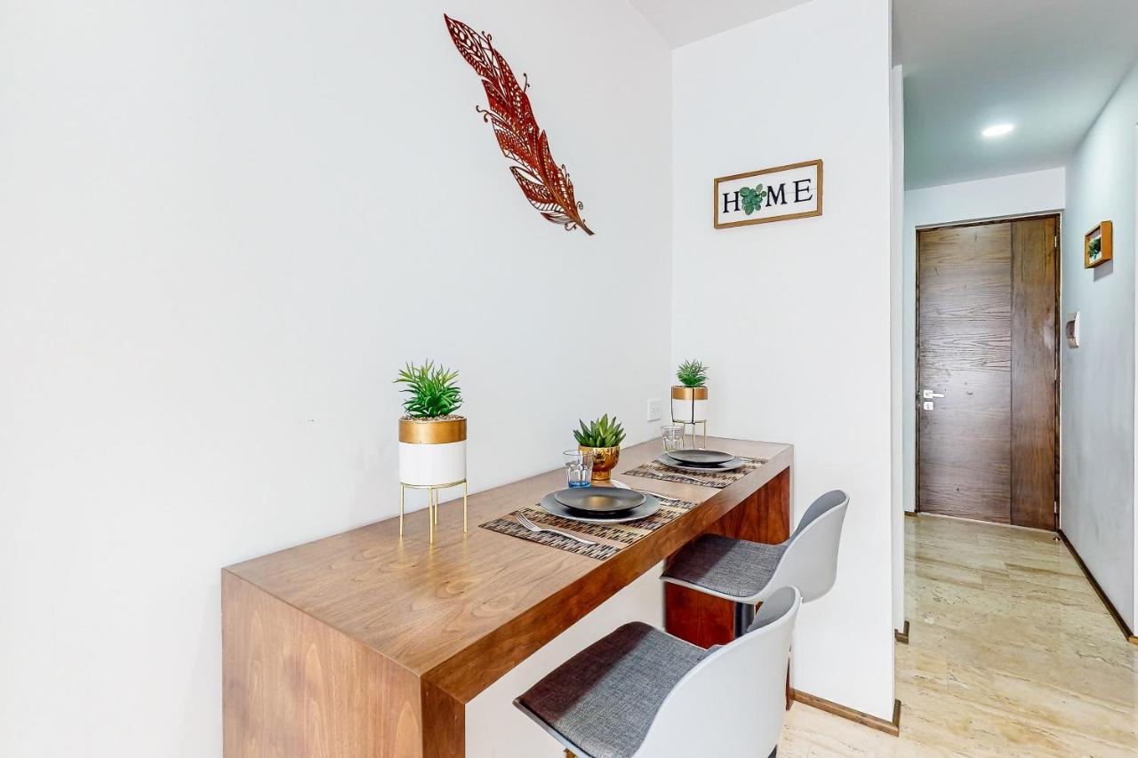 ホテル Menesse Midtown 2 Unit 208 プレヤデルカーメン エクステリア 写真