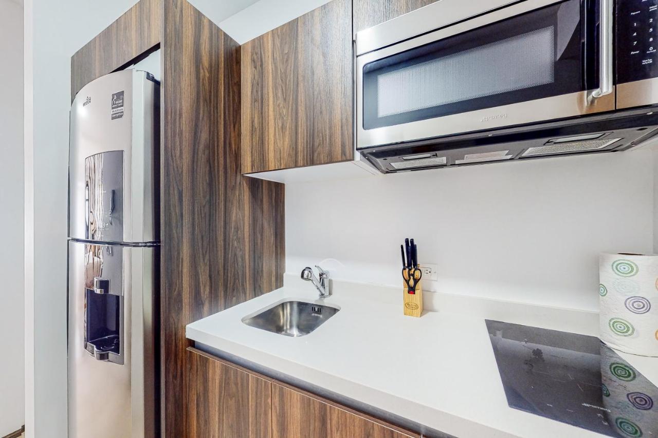 ホテル Menesse Midtown 2 Unit 208 プレヤデルカーメン エクステリア 写真
