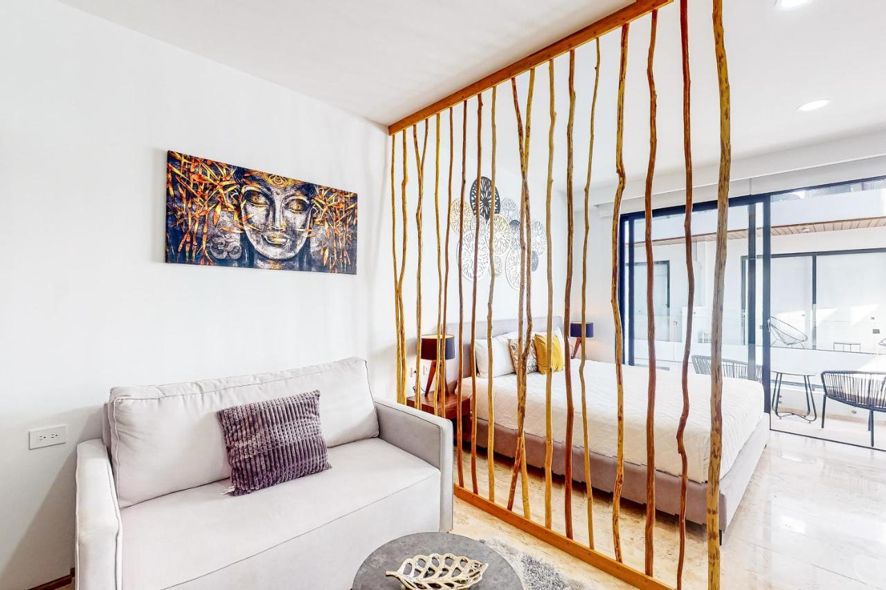 ホテル Menesse Midtown 2 Unit 208 プレヤデルカーメン エクステリア 写真