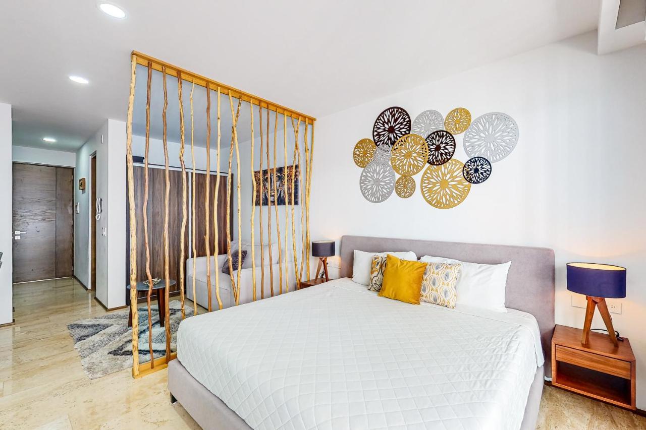 ホテル Menesse Midtown 2 Unit 208 プレヤデルカーメン エクステリア 写真